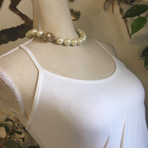 Vintage Carolee pearl pave flower clasp choker - Picture 2 of 13